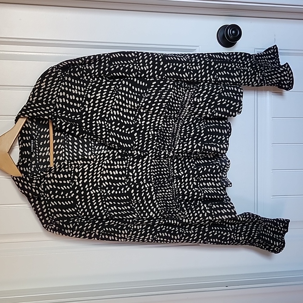 EXPRESS Top